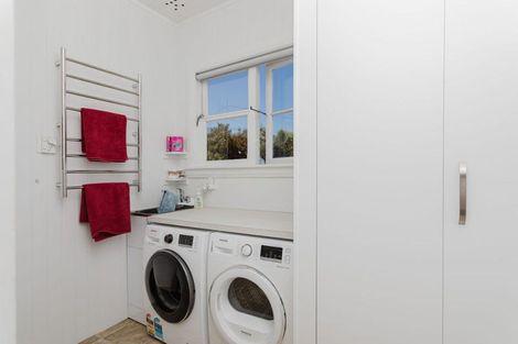 Photo of property in 64 Guy Street, Dannevirke, 4930