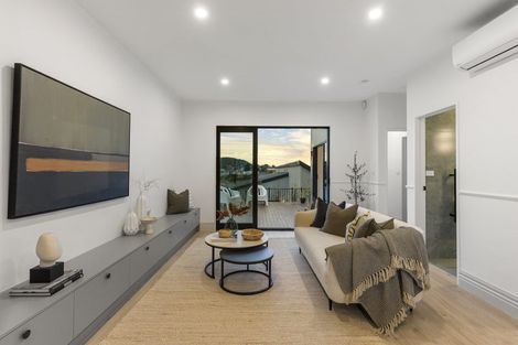 Photo of property in 44 Taukahiwi Road, Pukekohe, 2120