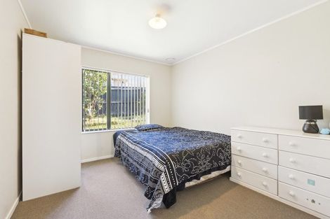 Photo of property in 9 Eloise Place, Clendon Park, Auckland, 2103