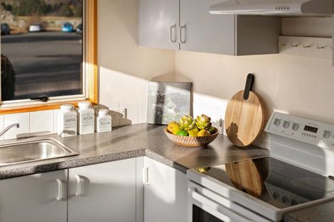 Photo of property in 32 Copper Beech Avenue, Frankton, Queenstown, 9300