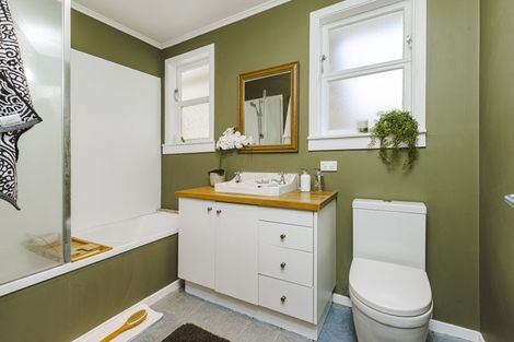 Photo of property in 36 Dublin Street, Pukekohe, 2120