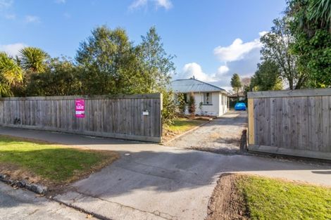 Photo of property in 7 Pinehurst Crescent, Russley, Christchurch, 8042