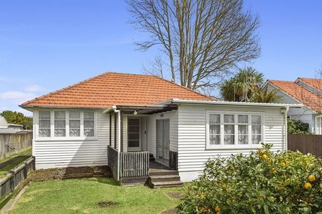 Photo of property in 13 Ross Crescent, Fairfield, Hamilton, 3214