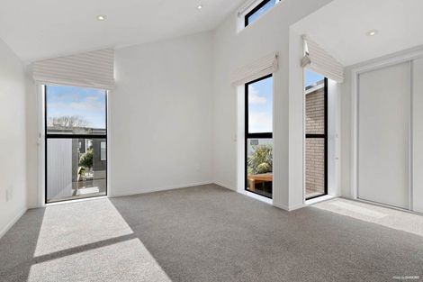 Photo of property in 26 Liquidambar Drive, Hobsonville, Auckland, 0616