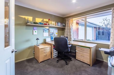 Photo of property in 20b Applewood Place, Casebrook, Christchurch, 8051