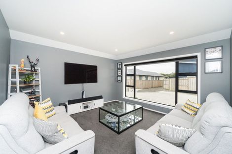 Photo of property in 97 Freedom Drive, Kelvin Grove, Palmerston North, 4470
