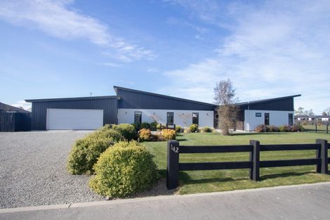 Photo of property in 142 Tarbottons Road, Tinwald, Ashburton, 7700