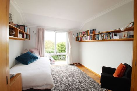 Photo of property in 16 Solway Street, Holmes Hill, Oamaru, 9401