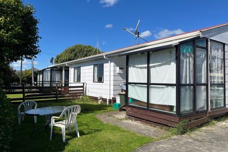 Photo of property in 24 Princes Street, Levin, 5510