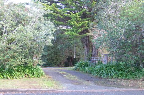 Photo of property in 32 Grand View Road, Leigh, 0985