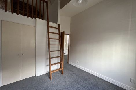 Photo of property in 5/33 Dowling Street, Dunedin Central, Dunedin, 9016