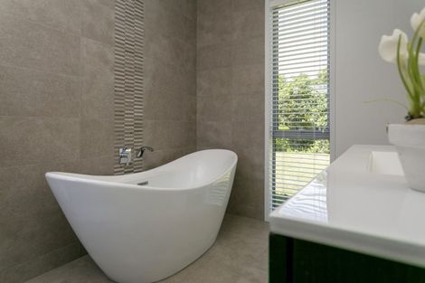 Photo of property in 12 Cameron Drive, Acacia Bay, Taupo, 3385