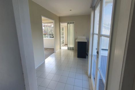 Photo of property in 149 Reeves Road, Pakuranga Heights, Auckland, 2010