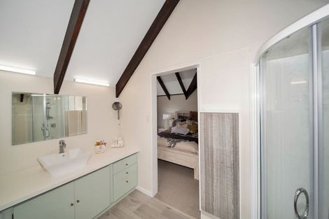 Photo of property in 288e Mangorei Road, Merrilands, New Plymouth, 4312