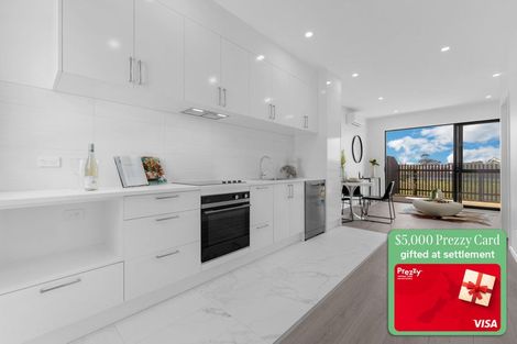 Photo of property in 17/17 Barneys Farm Road, Clendon Park, Auckland, 2103