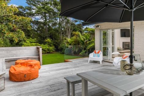 Photo of property in 21 Churchouse Road, Greenhithe, Auckland, 0632