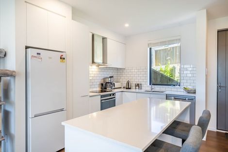 Photo of property in 1/62 Spenmoor Street, Newlands, Wellington, 6037