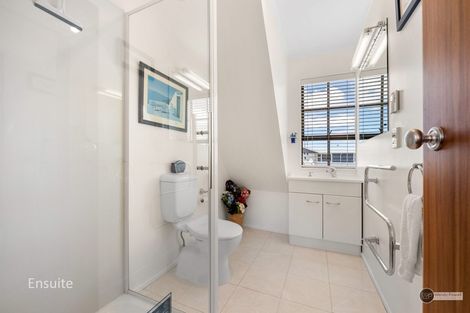 Photo of property in 3a Panorama Grove, Harbour View, Lower Hutt, 5010
