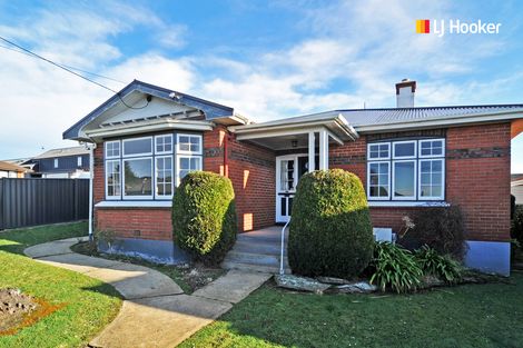 Photo of property in 98 Middleton Road, Kew, Dunedin, 9012