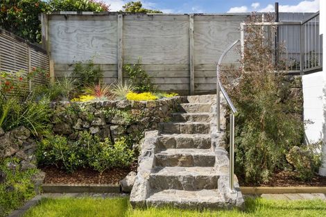 Photo of property in 69 Pine Street, Mount Eden, Auckland, 1041