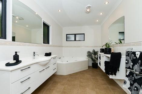 Photo of property in 36 West Ridge Drive, Western Heights, Hamilton, 3200