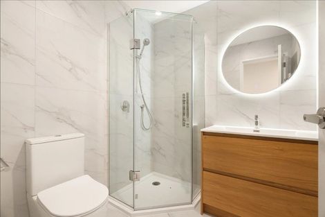 Photo of property in 21 Awhi Lane, Massey, 0614