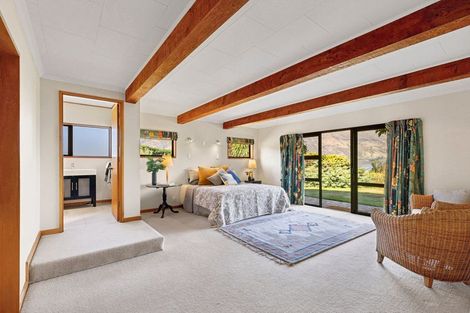 Photo of property in 1 Roto Place, Wanaka, 9305