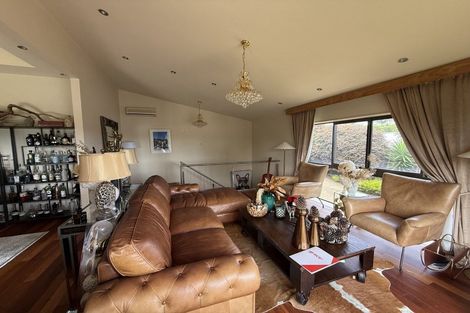 Photo of property in 71 Kittiwake Drive, Schnapper Rock, Auckland, 0632