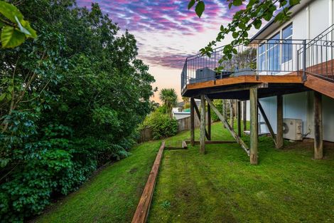 Photo of property in 34 Vermeer Place, West Harbour, Auckland, 0618