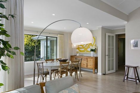 Photo of property in 739 Acacia Bay Road, Acacia Bay, Taupo, 3330