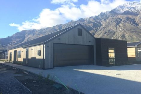 Photo of property in 14 Ward Street, Jacks Point, Queenstown, 9371