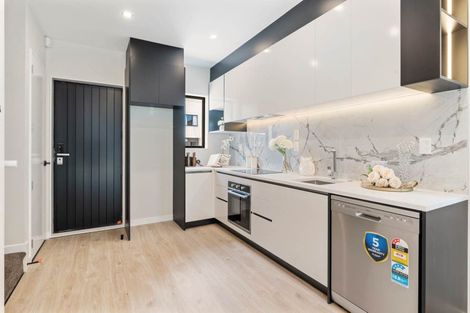 Photo of property in 44 Kiato Lane, Flat Bush, Auckland, 2019