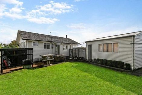 Photo of property in 37 Winsford Street, Manurewa, Auckland, 2102