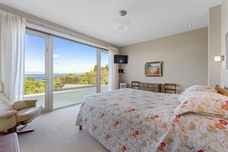 Photo of property in 49 Whakamoenga Point, Acacia Bay, Taupo, 3385
