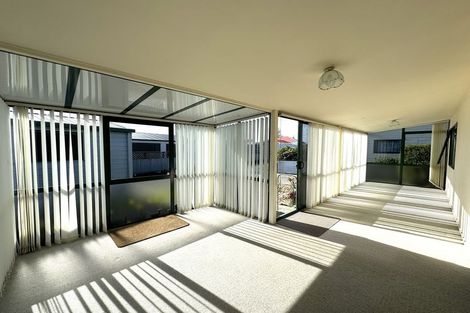 Photo of property in 50d Lanark Street, Balclutha, 9230