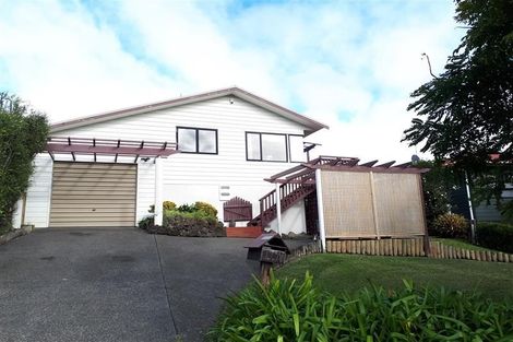 Photo of property in 1a Romulus Place, Totara Vale, Auckland, 0629