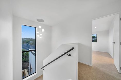 Photo of property in 60a Powrie Street, Glenfield, Auckland, 0629