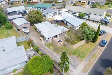 Photo of property in 229 Chartwell Avenue, Whangamata, 3620