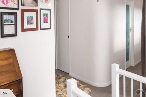 Photo of property in 2/10 Liverpool Street, Papakura, 2110