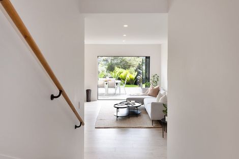 Photo of property in 19b Tawa Road, Te Atatu Peninsula, Auckland, 0610