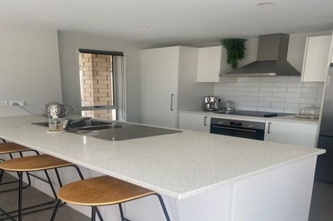 Photo of property in 7a Yeoman Place, Howick, Auckland, 2014