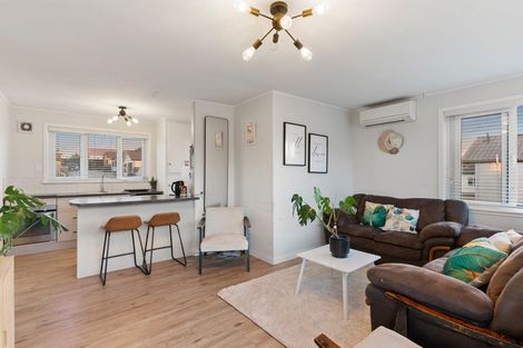 Photo of property in 28c Pah Road, Papatoetoe, Auckland, 2025