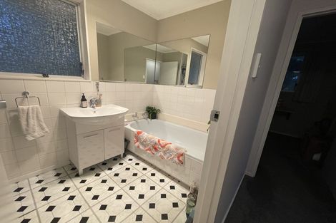 Photo of property in 1 Grant Place, Awapuni, Palmerston North, 4412