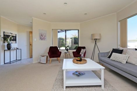 Photo of property in 34 Kensington Drive, Taradale, Napier, 4112