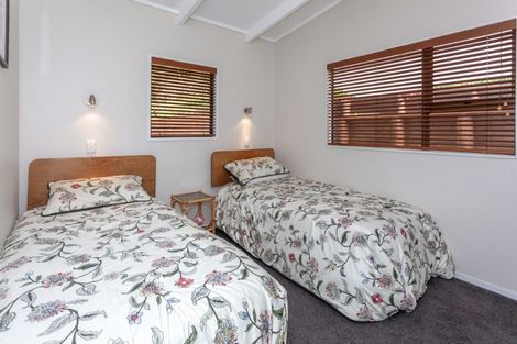 Photo of property in 105 Park Avenue, Whangamata, 3620