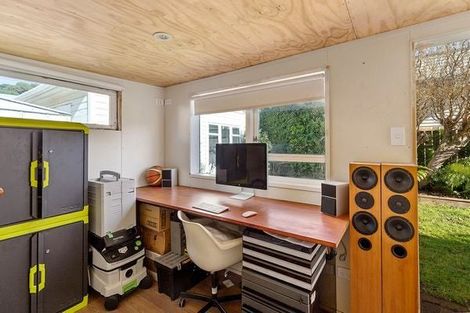 Photo of property in 39 Dundas Street, Seatoun, Wellington, 6022