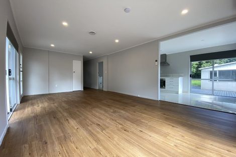 Photo of property in 31 Becker Drive, Weymouth, Auckland, 2103