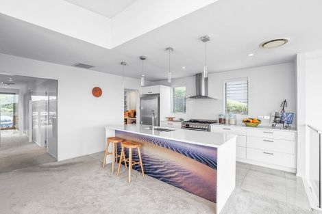 Photo of property in 320 Cannon Hill Crescent, Mount Pleasant, Christchurch, 8081