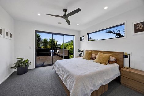 Photo of property in 5 Augusta Grove, Waiwhakaiho, New Plymouth, 4312