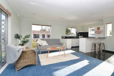 Photo of property in 10a Deller Drive, Carterton, 5713